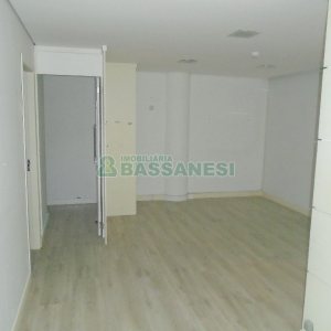 Sala com 100m², no bairro Sanvitto em Caxias do Sul para Alugar