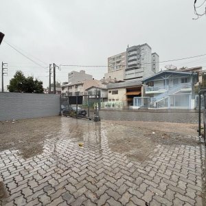Pavilhão com 400m², no bairro Sagrada Família em Caxias do Sul para Alugar