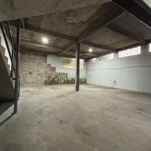 Pavilhão com 400m², no bairro Sagrada Família em Caxias do Sul para Alugar