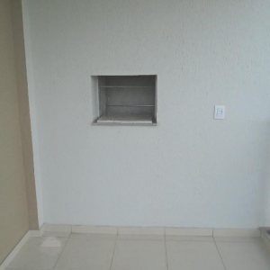 Apartamento com 85m², 3 dormitórios, 2 vagas, no bairro Desvio Rizzo em Caxias do Sul para Alugar
