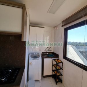 Apartamento com 70m², 2 dormitórios, 1 vaga, no bairro Vinhedos em Caxias do Sul para Comprar