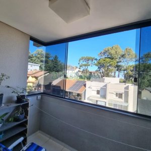 Apartamento com 70m², 2 dormitórios, 1 vaga, no bairro Vinhedos em Caxias do Sul para Comprar