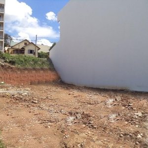 Terreno com 372m², no bairro Cinqüentenário em Caxias do Sul para Alugar