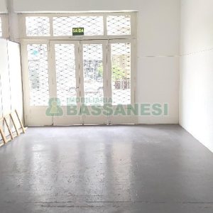 Loja com 180m², no bairro Centro em Caxias do Sul para Alugar ou Comprar