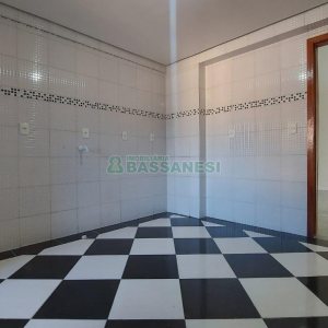 Apartamento com 85m², 2 dormitórios, 1 vaga, no bairro Marechal Floriano em Caxias do Sul para Alugar
