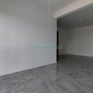 Apartamento com 85m², 2 dormitórios, 1 vaga, no bairro Marechal Floriano em Caxias do Sul para Alugar