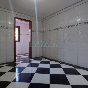 Apartamento com 85m², 2 dormitórios, 1 vaga, no bairro Marechal Floriano em Caxias do Sul para Alugar