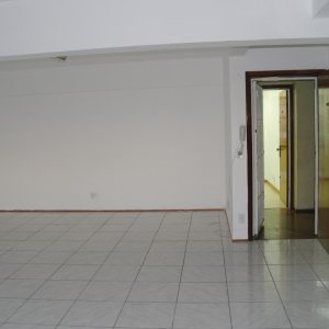 Sala com 60m², no bairro Centro em Caxias do Sul para Comprar