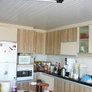 Casa com 120m², 4 dormitórios, 1 vaga, no bairro Fatima em Caxias do Sul para Comprar