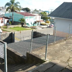 Casa com 120m², 4 dormitórios, 1 vaga, no bairro Fatima em Caxias do Sul para Comprar