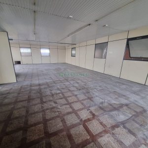 Pavilhão com 873m², no bairro Santa Fé em Caxias do Sul para Alugar