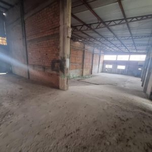 Pavilhão com 873m², no bairro Santa Fé em Caxias do Sul para Alugar