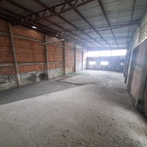 Pavilhão com 873m², no bairro Santa Fé em Caxias do Sul para Alugar