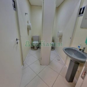 Predio com 400m², 2 vagas, no bairro Santa Catarina em Caxias do Sul para Alugar