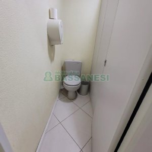 Predio com 400m², 2 vagas, no bairro Santa Catarina em Caxias do Sul para Alugar