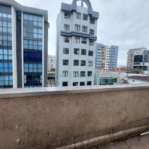 Apartamento com 70m², 2 dormitórios, no bairro Centro em Caxias do Sul para Alugar
