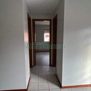Apartamento com 60m², 2 dormitórios, 1 vaga, no bairro Interlagos em Caxias do Sul para Alugar