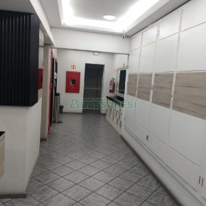 Sala com 48m², no bairro Centro em Caxias do Sul para Comprar