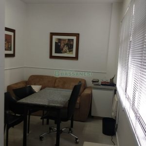 Sala com 48m², no bairro Centro em Caxias do Sul para Comprar