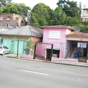 Casa com 174m², 3 dormitórios, 1 vaga, no bairro Rio Branco em Caxias do Sul para Comprar