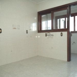 Apartamento com 87m², 2 dormitórios, 1 vaga, no bairro Panazzolo em Caxias do Sul para Alugar