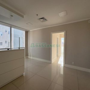 Sala com 59m², 1 vaga, no bairro São Pelegrino em Caxias do Sul para Alugar ou Comprar