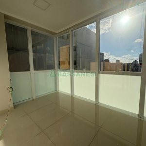 Sala com 59m², 1 vaga, no bairro São Pelegrino em Caxias do Sul para Alugar ou Comprar