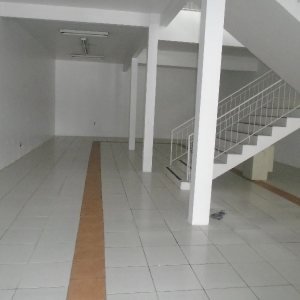Loja com 300m², no bairro Centro em Caxias do Sul para Alugar