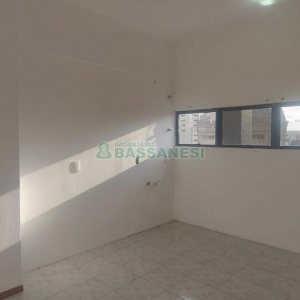 Apartamento com 77m², 2 dormitórios, 1 vaga, no bairro Centro em Caxias do Sul para Alugar