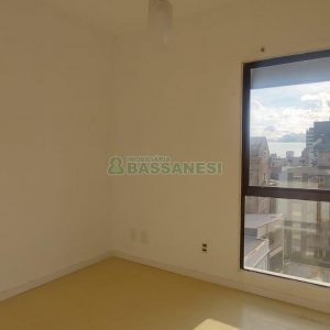 Apartamento com 77m², 2 dormitórios, 1 vaga, no bairro Centro em Caxias do Sul para Alugar