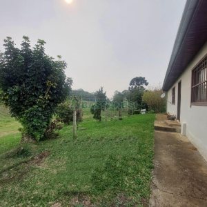 Chácara com 210m², 4 dormitórios, 4 vagas, no bairro 3 Legua em Caxias do Sul para Comprar