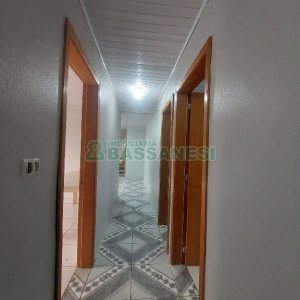 Chácara com 210m², 4 dormitórios, 4 vagas, no bairro 3 Legua em Caxias do Sul para Comprar