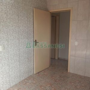 Casa com 412m², 7 dormitórios, 6 vagas, no bairro Jardim das Hortências em Caxias do Sul para Comprar