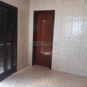 Casa com 412m², 7 dormitórios, 6 vagas, no bairro Jardim das Hortências em Caxias do Sul para Comprar