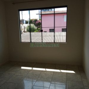 Casa com 412m², 7 dormitórios, 6 vagas, no bairro Jardim das Hortências em Caxias do Sul para Comprar