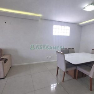 Apto Mobiliado com 100m², 2 dormitórios, 1 vaga, no bairro Santa Catarina em Caxias do Sul para Alugar