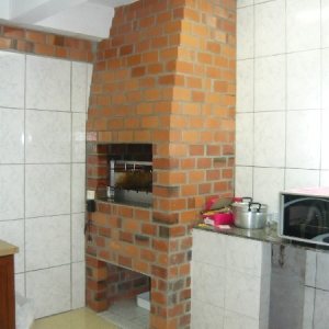 Casa com 120m², 3 dormitórios, 2 vagas, no bairro Centro em Caxias do Sul para Comprar