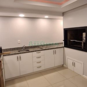 Apto Mobiliado com 77m², 3 dormitórios, 2 vagas, no bairro Pio X em Caxias do Sul para Alugar ou Comprar