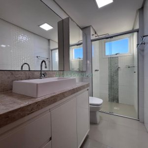 Apto Mobiliado com 101m², 3 dormitórios, 2 vagas, no bairro Universitário em Caxias do Sul para Alugar