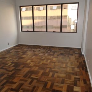 Sala com 69m², no bairro Centro em Caxias do Sul para Alugar