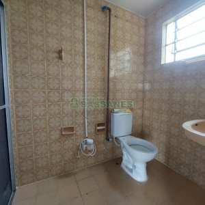 Casa com 60m², 3 dormitórios, 1 vaga, no bairro Petrópolis em Caxias do Sul para Alugar