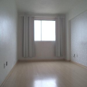 Apartamento com 56m², 2 dormitórios, 1 vaga, no bairro Centro em Caxias do Sul para Comprar