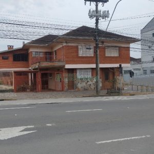 Loja com 100m², no bairro Pio X em Caxias do Sul para Alugar