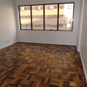 Sala com 50m², no bairro Centro em Caxias do Sul para Alugar