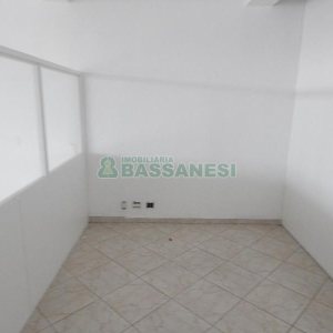 Sala com 288m², 2 vagas, no bairro Santa Catarina em Caxias do Sul para Alugar