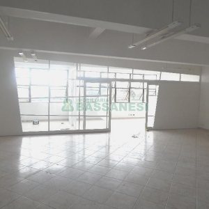 Sala com 288m², 2 vagas, no bairro Santa Catarina em Caxias do Sul para Alugar