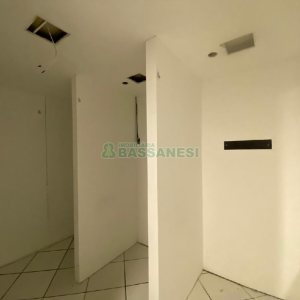 Loja com 456m², no bairro Centro em Caxias do Sul para Alugar