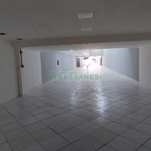 Loja com 456m², no bairro Centro em Caxias do Sul para Alugar