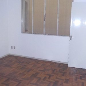 Apartamento com 80m², 2 dormitórios, no bairro São Pelegrino em Caxias do Sul para Alugar