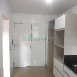Apartamento com 61m², 2 dormitórios, no bairro Centro em Caxias do Sul para Comprar